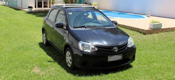 TOYOTA ETIOS 1.5 XS 16V FLEX 4P MANUAL TOYOTA ETIOS 1.5 XS 16V FLEX 4P MANUAL